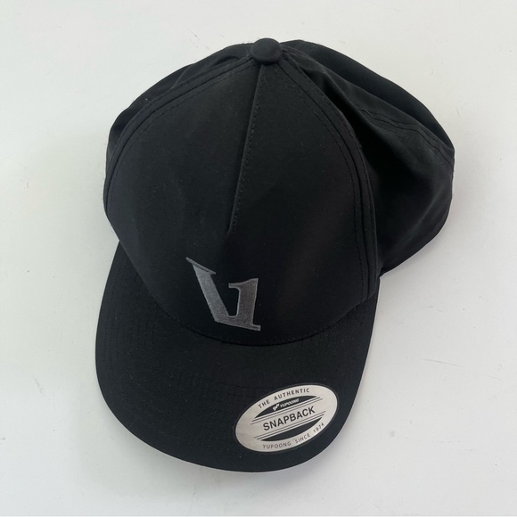 Vuori Magnitude Hat Black NEW - Picture 2 of 4